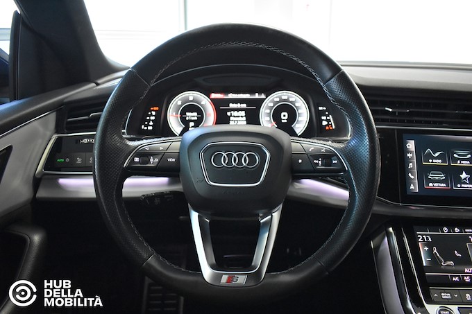 AUDI Q8 50 TDI 286 CV quattro tiptronic Sport